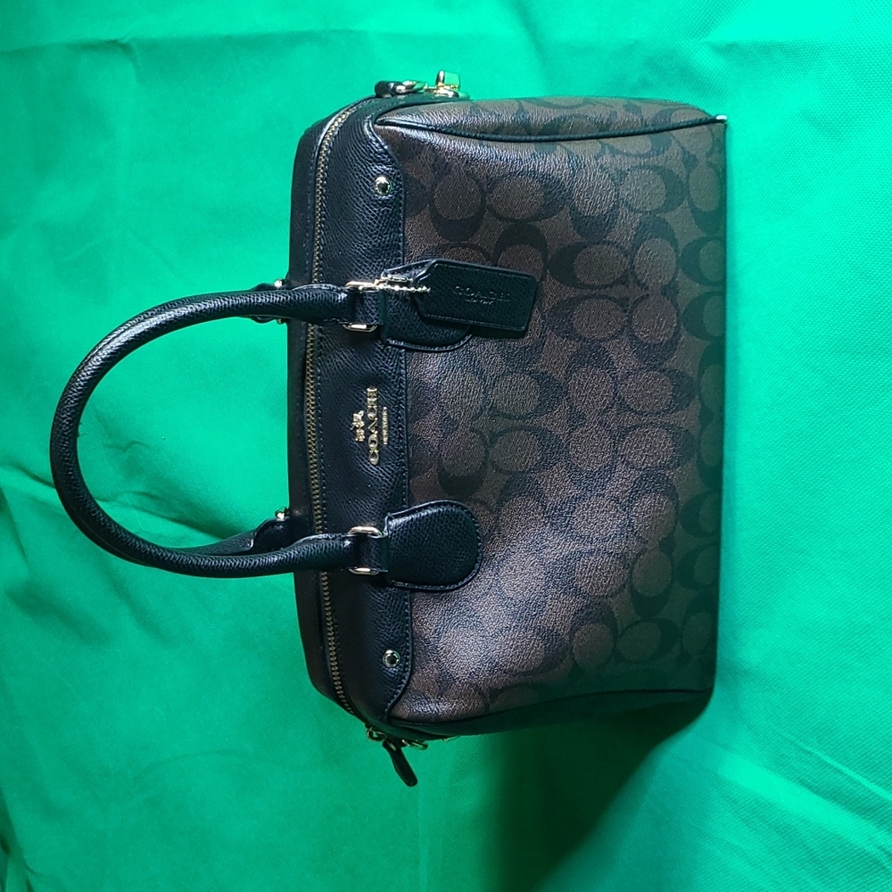 COACH DOCTOR BAG 🎒